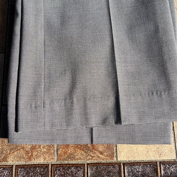 Like new, Rarely worn, Ann Taylor size for curvy black checkered dress pants. - Picture 8 of 10